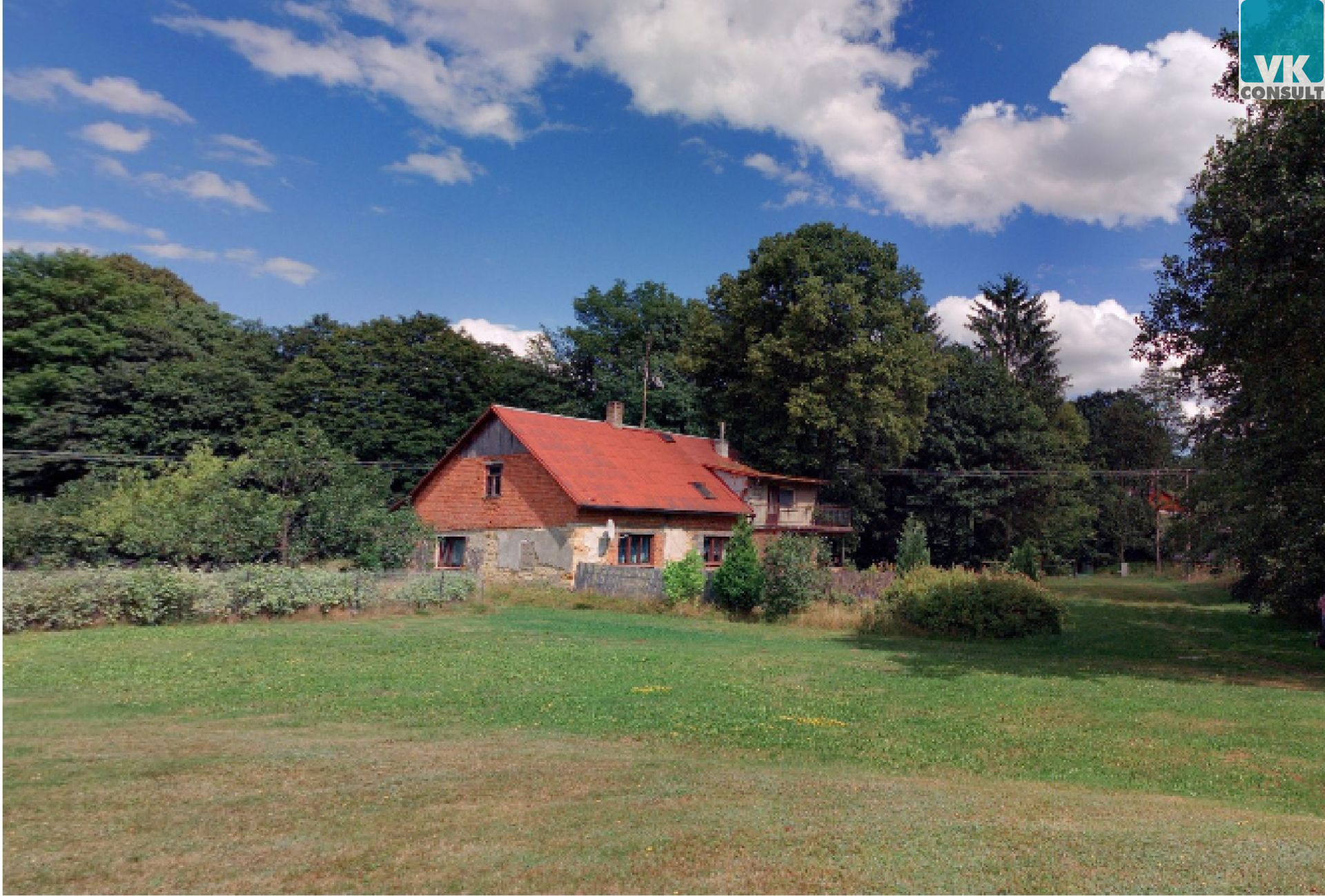 Prodej domu k rekonstrukci se zahradou 1896 m2 v Oldřiši - titulní obrázek