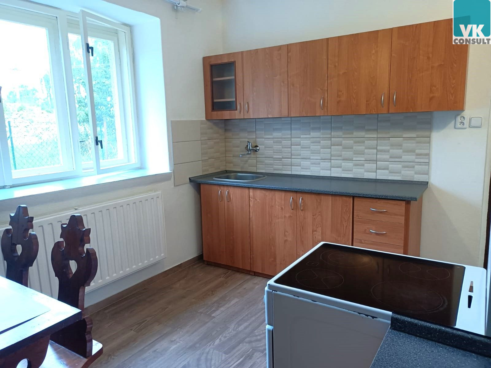 Pronájem RD 4+1 se zahradou 200 m2 v Sebranicích u Litomyšle - titulní obrázek